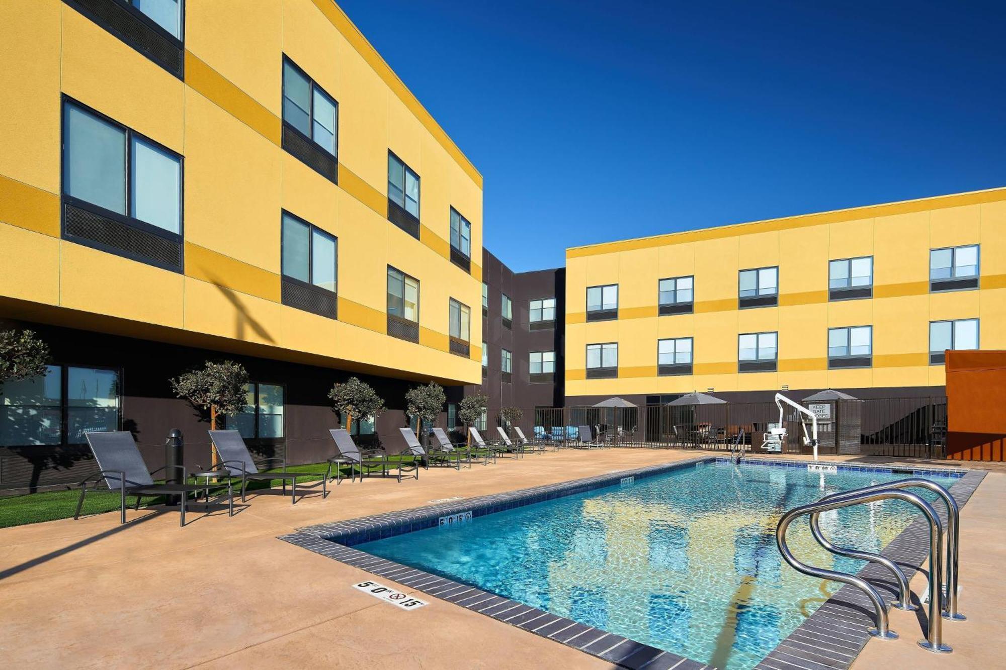 Fairfield & By Marriott Yosemite International Airport 3* Fresno